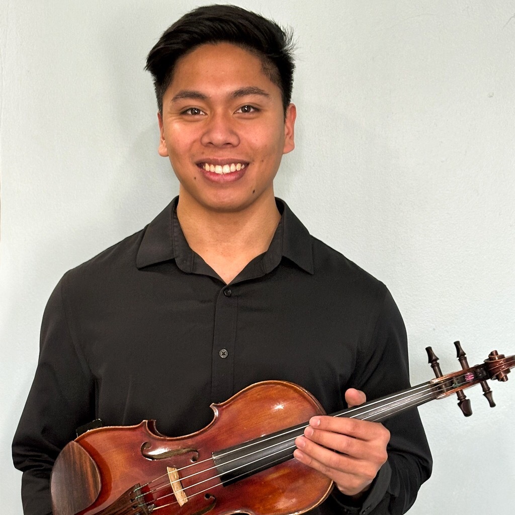 Riley Murray, Guitar Bass Ukulele Teacher at the NJ School of Music in Cherry Hill